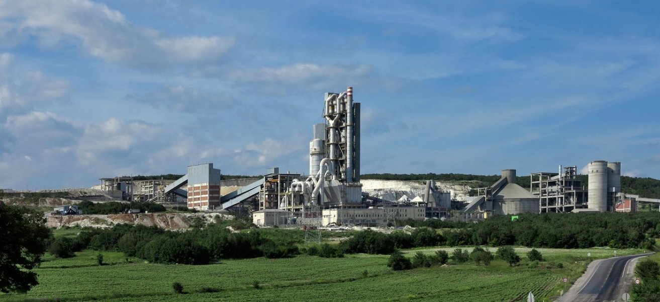 Greek Titan Group Invests in Turkish Cement Sector with $190 Million Acquisition of Traçim Çimento