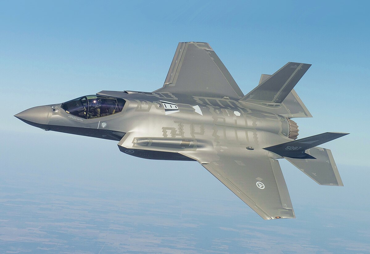Israel offers to share F-35 experience with Greece