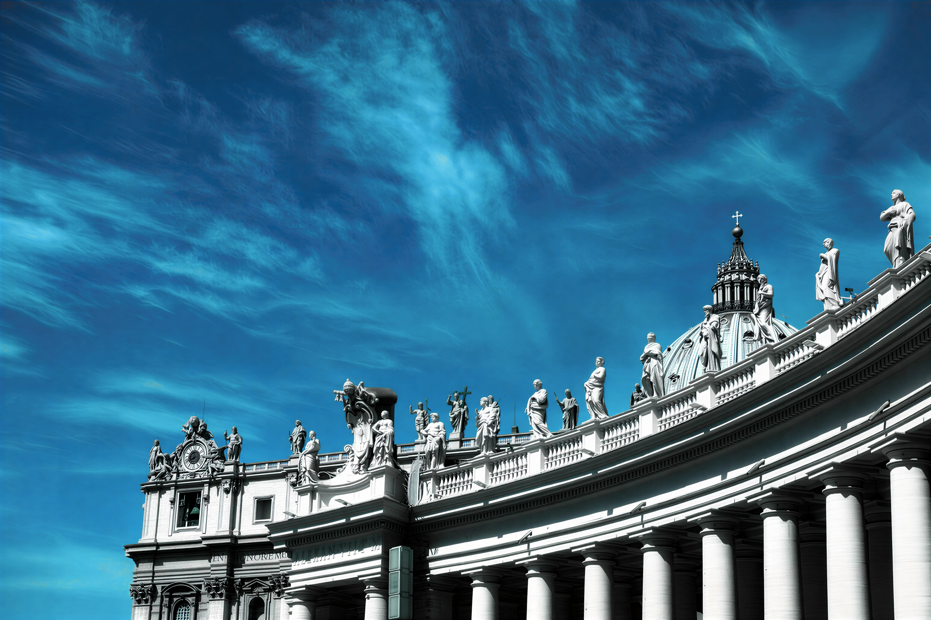 Pope Leo XIV Departs Türkiye for Lebanon, Urges Peace in Mideast